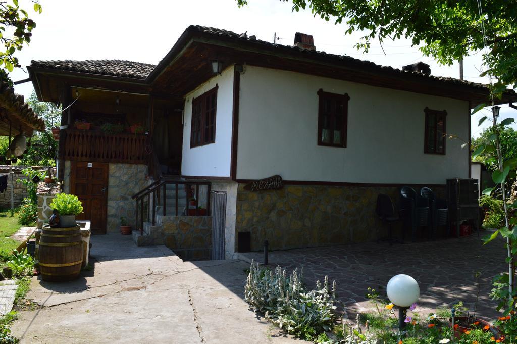 The Old House Guest House Obedinenie Экстерьер фото